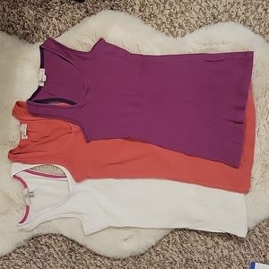 Set of 3 racerback tank tops